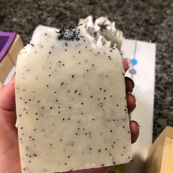 2 for $15 🧼 Handmade SOAP (new, various fragrances) 💐🍁 - Picture 10 of 16